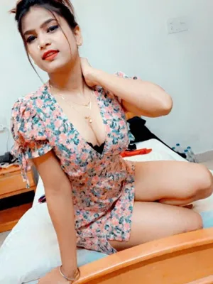girlfriend type call girls in Mumbai